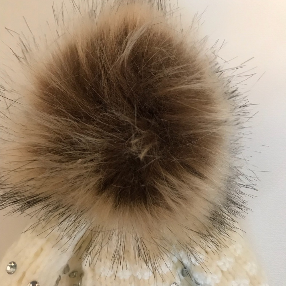 Knit Hat - Picture 2 of 6